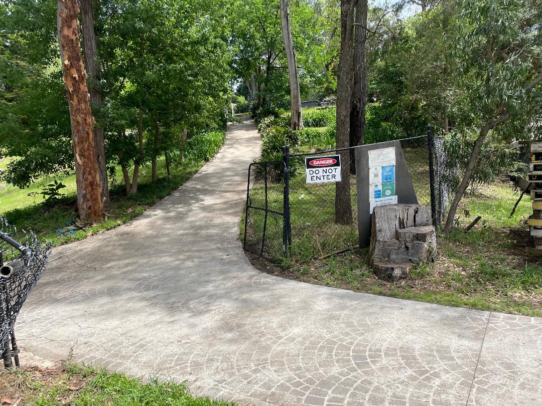 Driveway after pressure clean